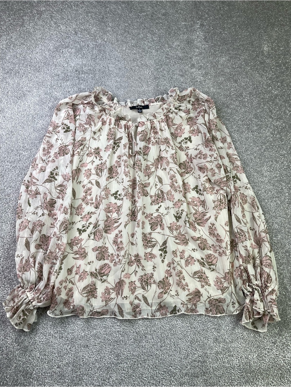 Lulus Cream Floral Tie-Neck Blouse Size Small